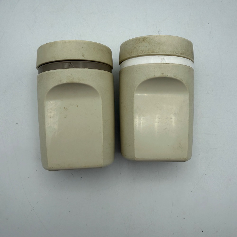 Tupperware Salt and Pepper Shaker Set Almond Beige Vintage 1471 11 14 Vintage